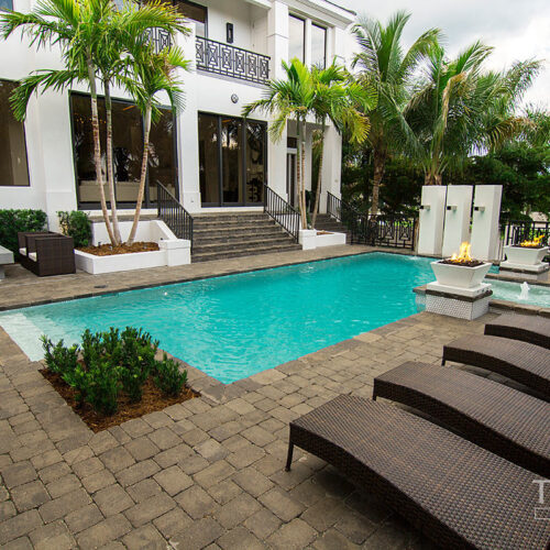 OLDE TOWNE ANTIQUED PAVERS