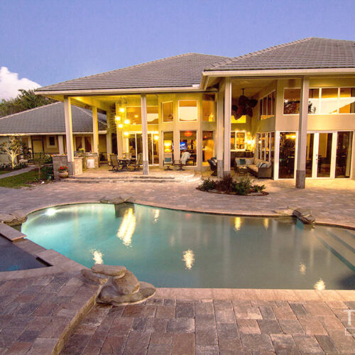 harbor_city_paver_stonehurst_antiqued_01